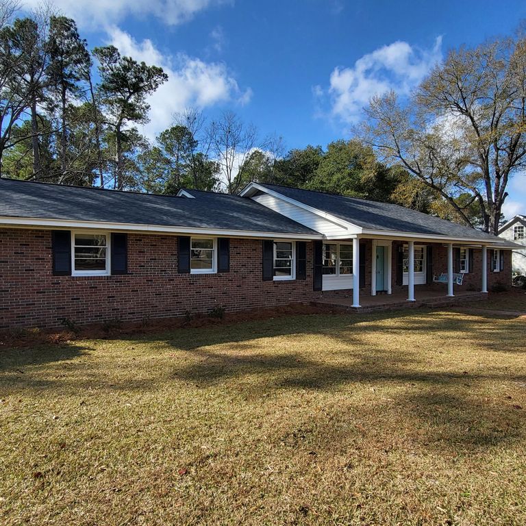 416 Pine Hill Road, Saint Matthews, SC 29135