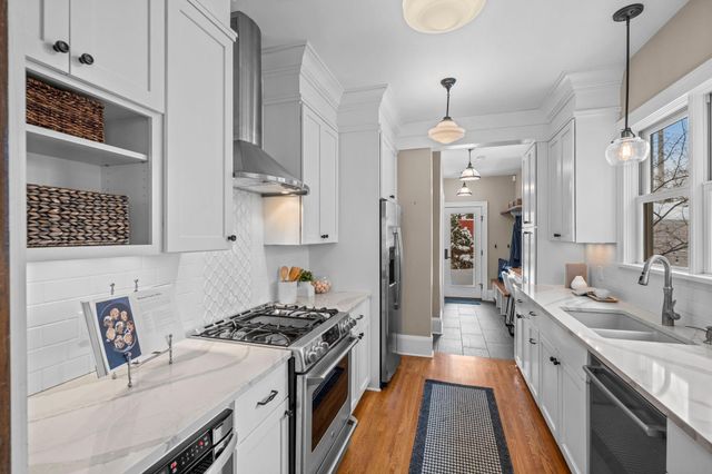 3416 Holmes Avenue S, Minneapolis, MN 55408