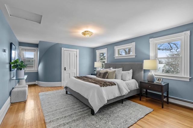 3416 Holmes Avenue S, Minneapolis, MN 55408