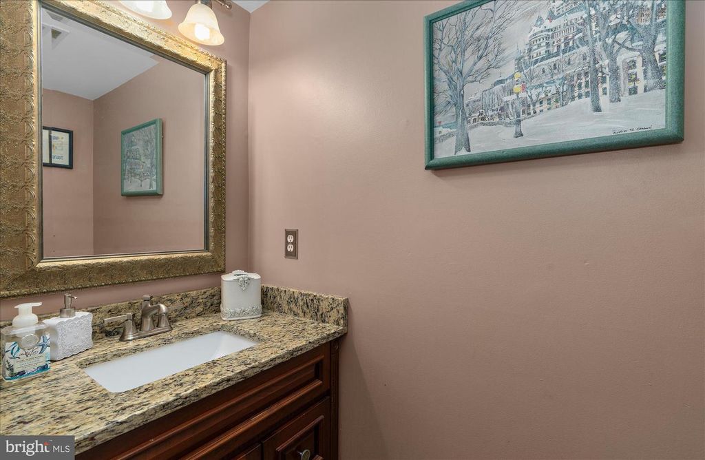 Image 21 of property listing at 13 BLAKE CT, Reisterstown, MD 21136