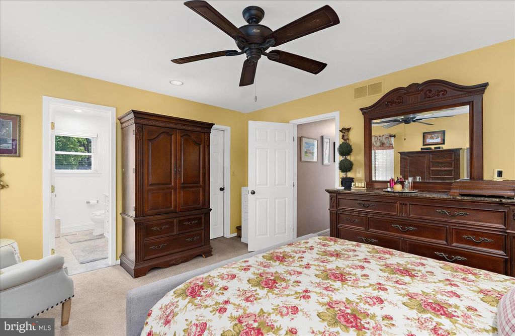 Image 30 of property listing at 13 BLAKE CT, Reisterstown, MD 21136