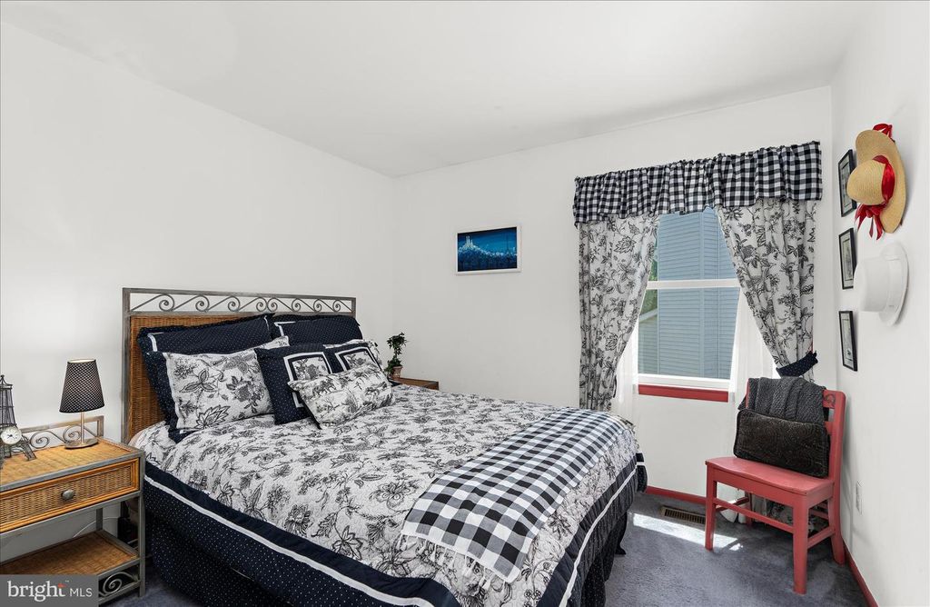 Image 33 of property listing at 13 BLAKE CT, Reisterstown, MD 21136