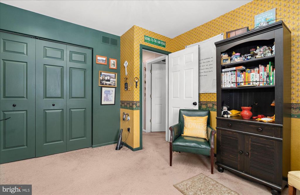 Image 37 of property listing at 13 BLAKE CT, Reisterstown, MD 21136