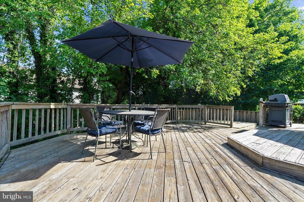 Image 41 of property listing at 13 BLAKE CT, Reisterstown, MD 21136