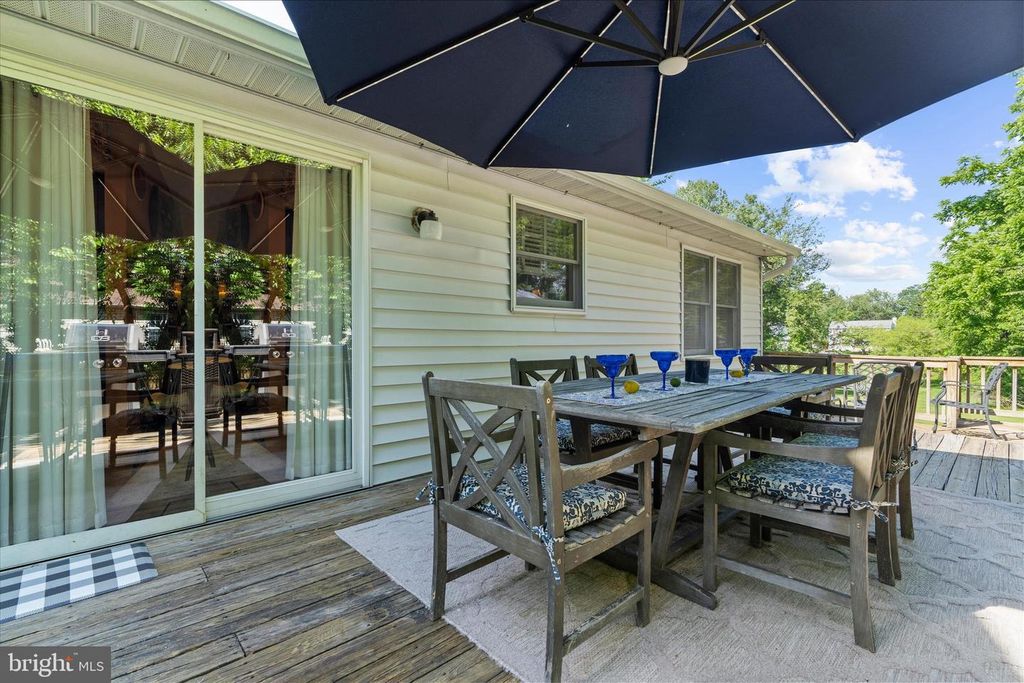 Image 45 of property listing at 13 BLAKE CT, Reisterstown, MD 21136