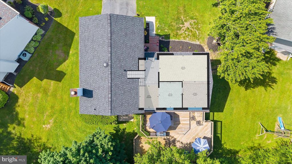 Image 50 of property listing at 13 BLAKE CT, Reisterstown, MD 21136
