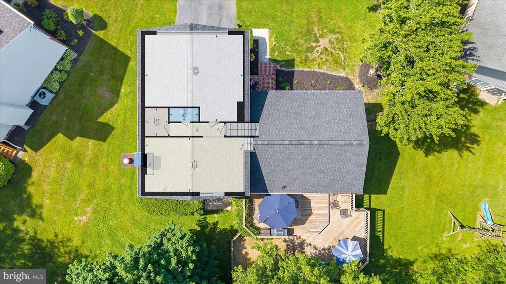 Image 51 of property listing at 13 BLAKE CT, Reisterstown, MD 21136