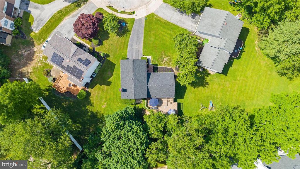 Image 54 of property listing at 13 BLAKE CT, Reisterstown, MD 21136
