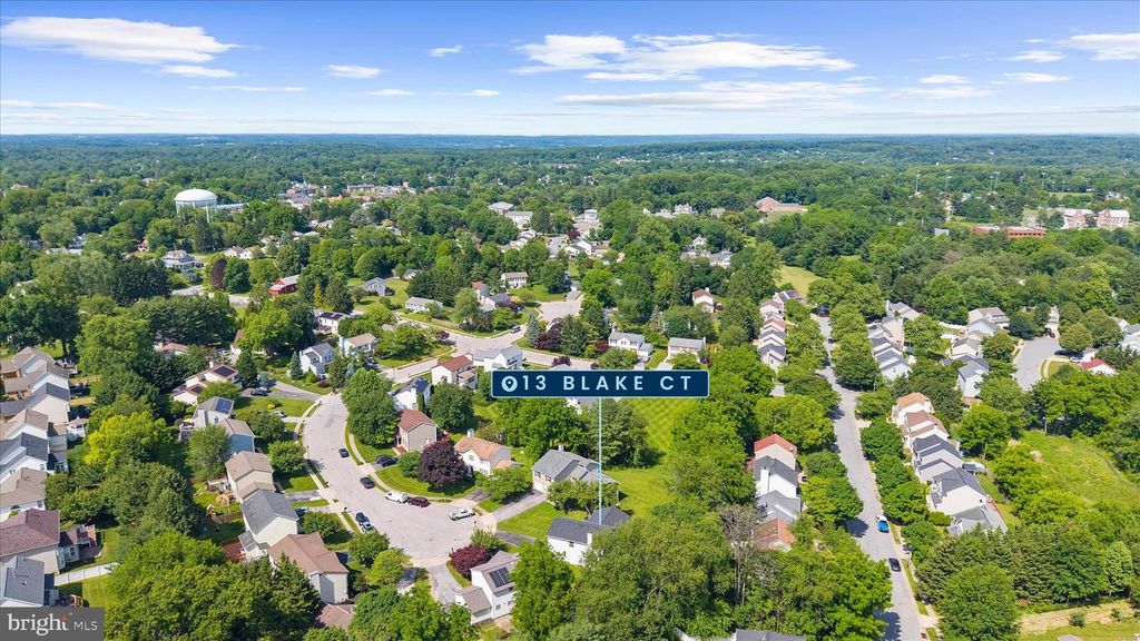 Image 56 of property listing at 13 BLAKE CT, Reisterstown, MD 21136