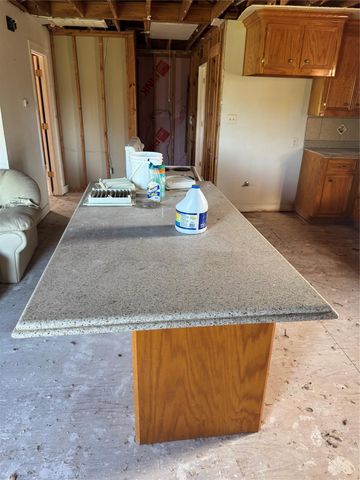 325 County Road 201, Angleton, TX 77515