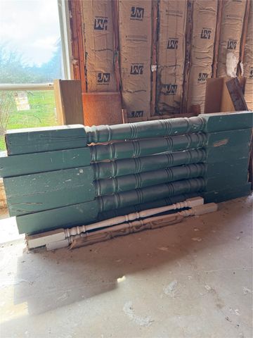 325 County Road 201, Angleton, TX 77515