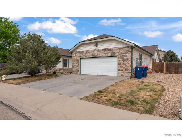 662 S Carriage Drive, Milliken, CO 80543