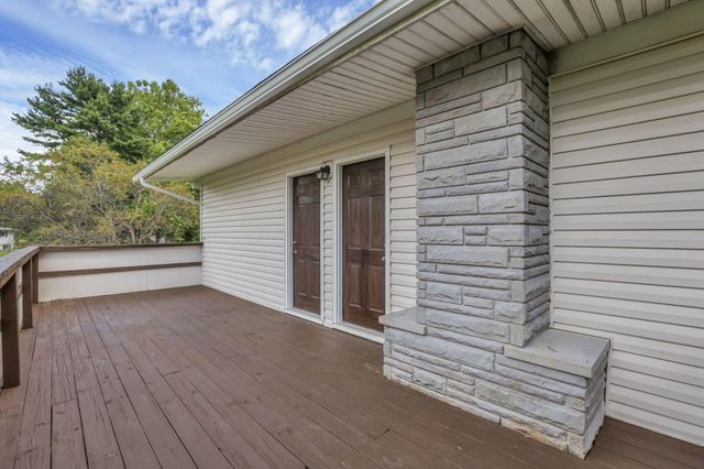 2185 Sunnyhill Drive NE, Lancaster, OH 43130