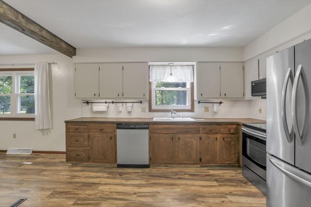 2185 Sunnyhill Drive NE, Lancaster, OH 43130