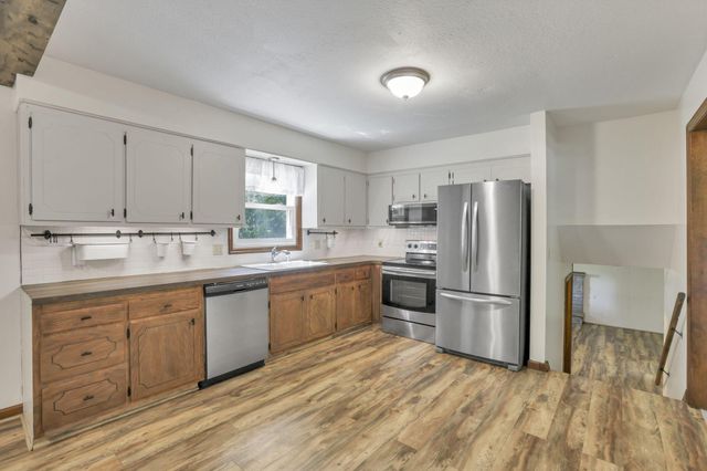 2185 Sunnyhill Drive NE, Lancaster, OH 43130