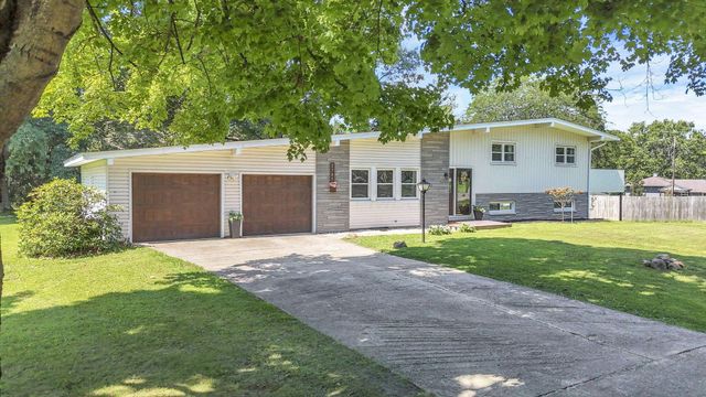 2185 Sunnyhill Drive NE, Lancaster, OH 43130