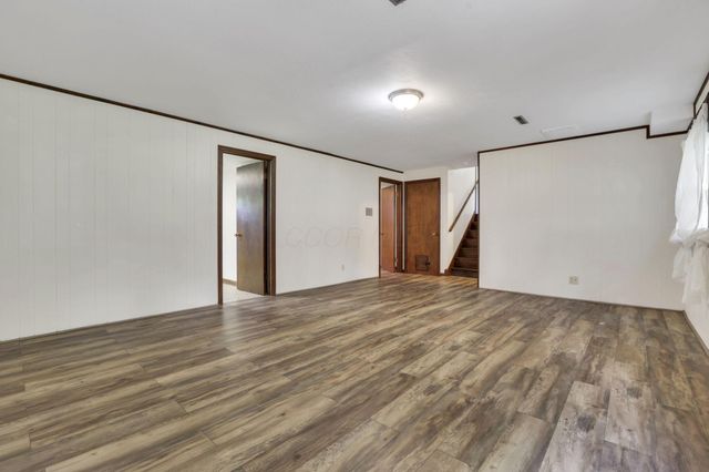 2185 Sunnyhill Drive NE, Lancaster, OH 43130