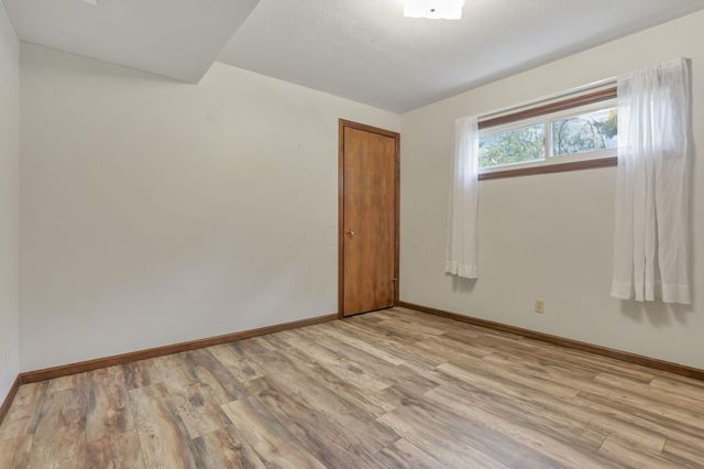 2185 Sunnyhill Drive NE, Lancaster, OH 43130