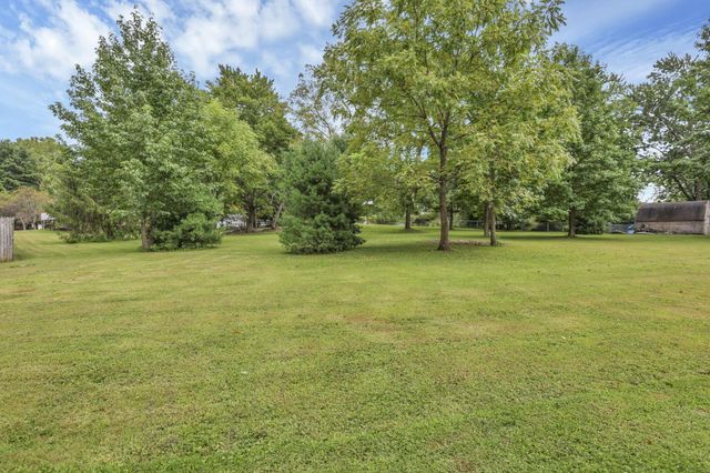 2185 Sunnyhill Drive NE, Lancaster, OH 43130