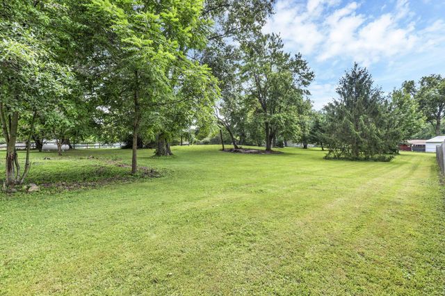 2185 Sunnyhill Drive NE, Lancaster, OH 43130