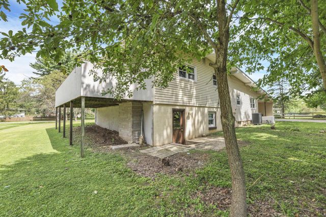 2185 Sunnyhill Drive NE, Lancaster, OH 43130