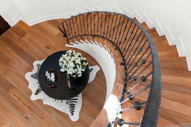 817 Garraty, Terrell Hills, TX 78209