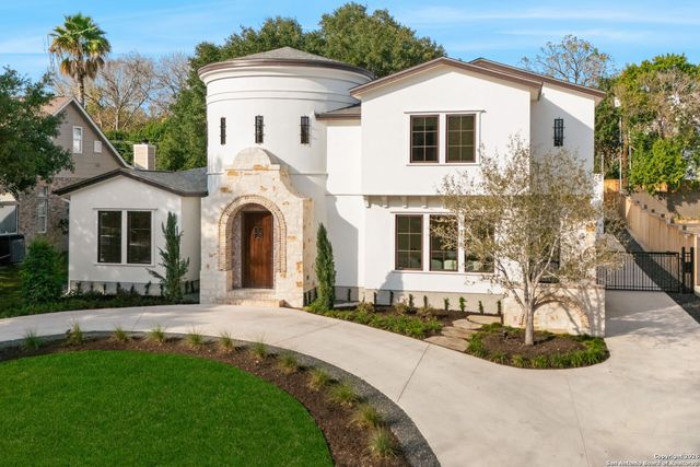 817 Garraty, Terrell Hills, TX 78209