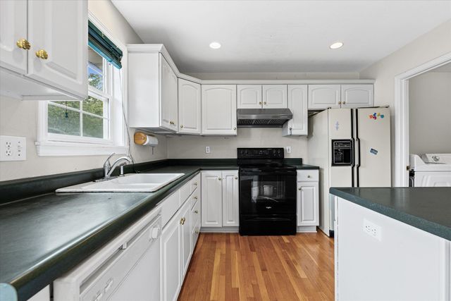 4200 CEDAR CREST LN, Columbia, MO 65203