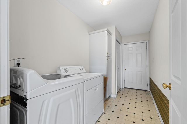 4200 CEDAR CREST LN, Columbia, MO 65203
