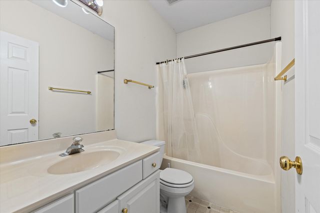 4200 CEDAR CREST LN, Columbia, MO 65203