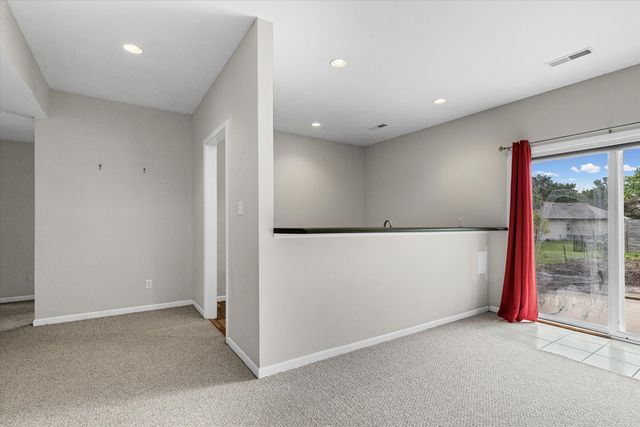 4200 CEDAR CREST LN, Columbia, MO 65203