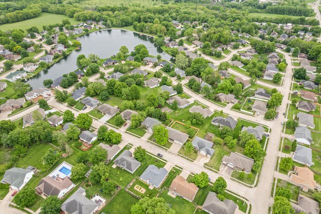 4200 CEDAR CREST LN, Columbia, MO 65203