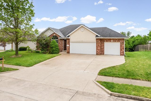 4200 CEDAR CREST LN, Columbia, MO 65203