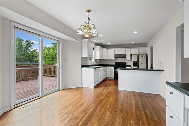 4200 CEDAR CREST LN, Columbia, MO 65203