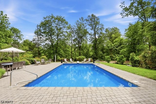 10 Deer Ridge Rd, Bernards Twp., NJ 07920