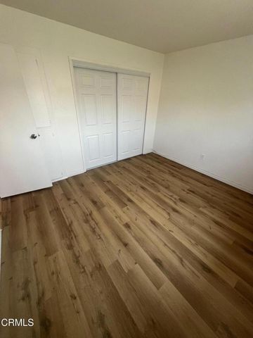209 W Santa Barbara Street, Santa Paula, CA 93060