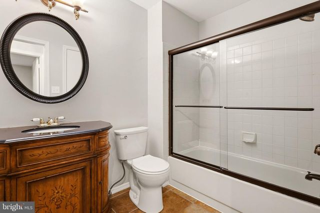 506B RALSTON DR, Mount Laurel, NJ 08054