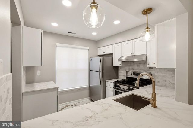 506B RALSTON DR, Mount Laurel, NJ 08054