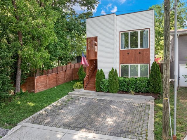 308 Sunliner Dr, Nashville, TN 37209