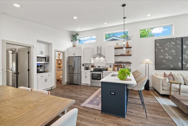 308 Sunliner Dr, Nashville, TN 37209