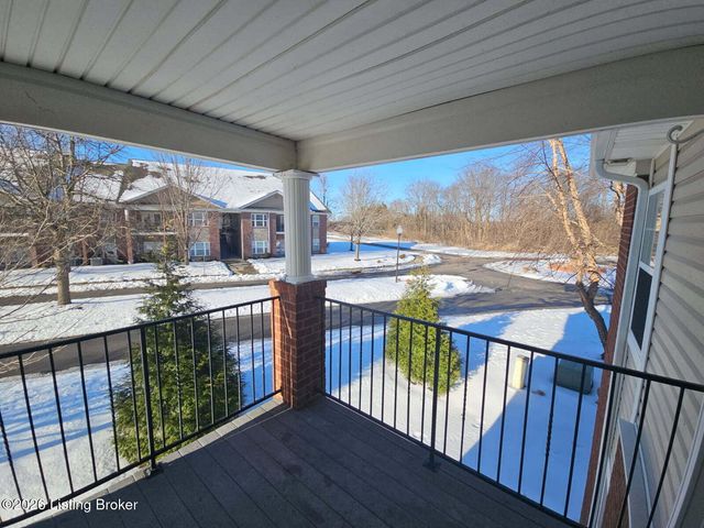10200 Deer Vista Dr 202, Louisville, KY 40291