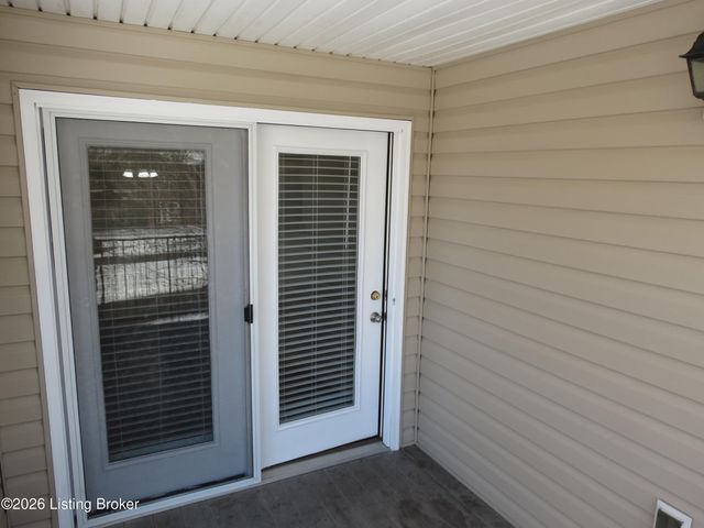 10200 Deer Vista Dr 202, Louisville, KY 40291