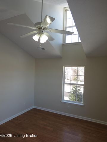 10200 Deer Vista Dr 202, Louisville, KY 40291