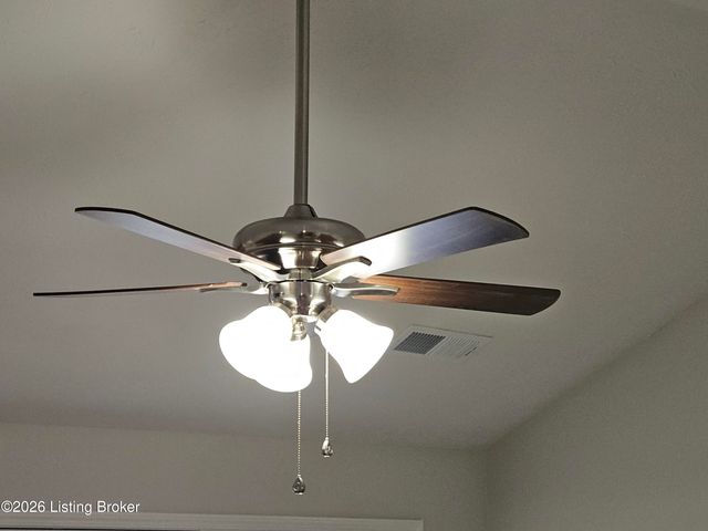 10200 Deer Vista Dr 202, Louisville, KY 40291