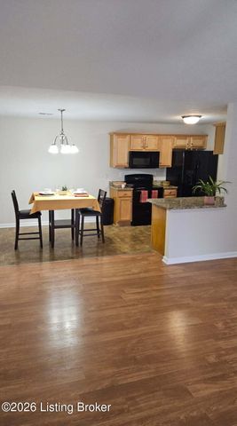 10200 Deer Vista Dr 202, Louisville, KY 40291