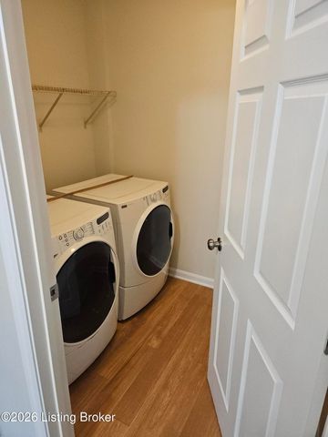 10200 Deer Vista Dr 202, Louisville, KY 40291