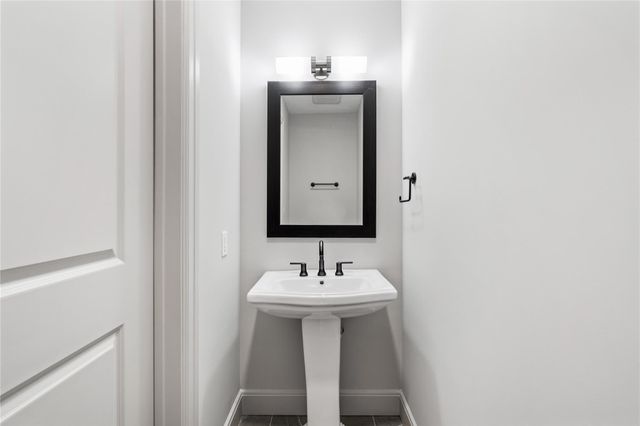 2511 Willowick Road 117, Houston, TX 77027