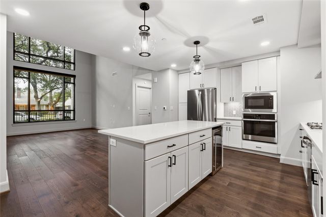 2511 Willowick Road 117, Houston, TX 77027