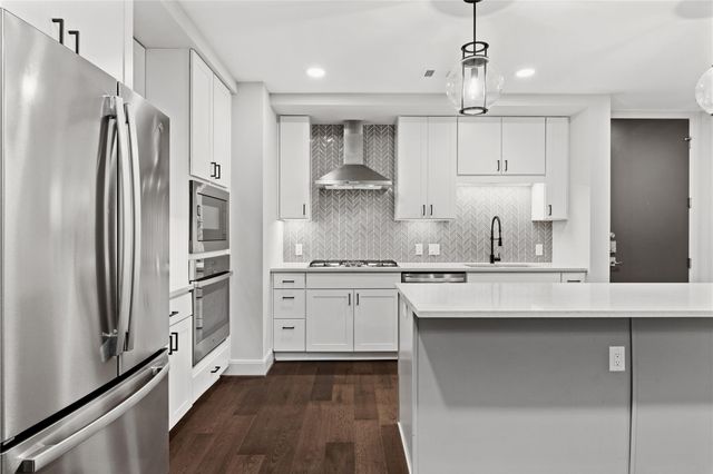 2511 Willowick Road 117, Houston, TX 77027