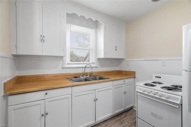 2117 Staunton AVE, Portsmouth, VA 23704